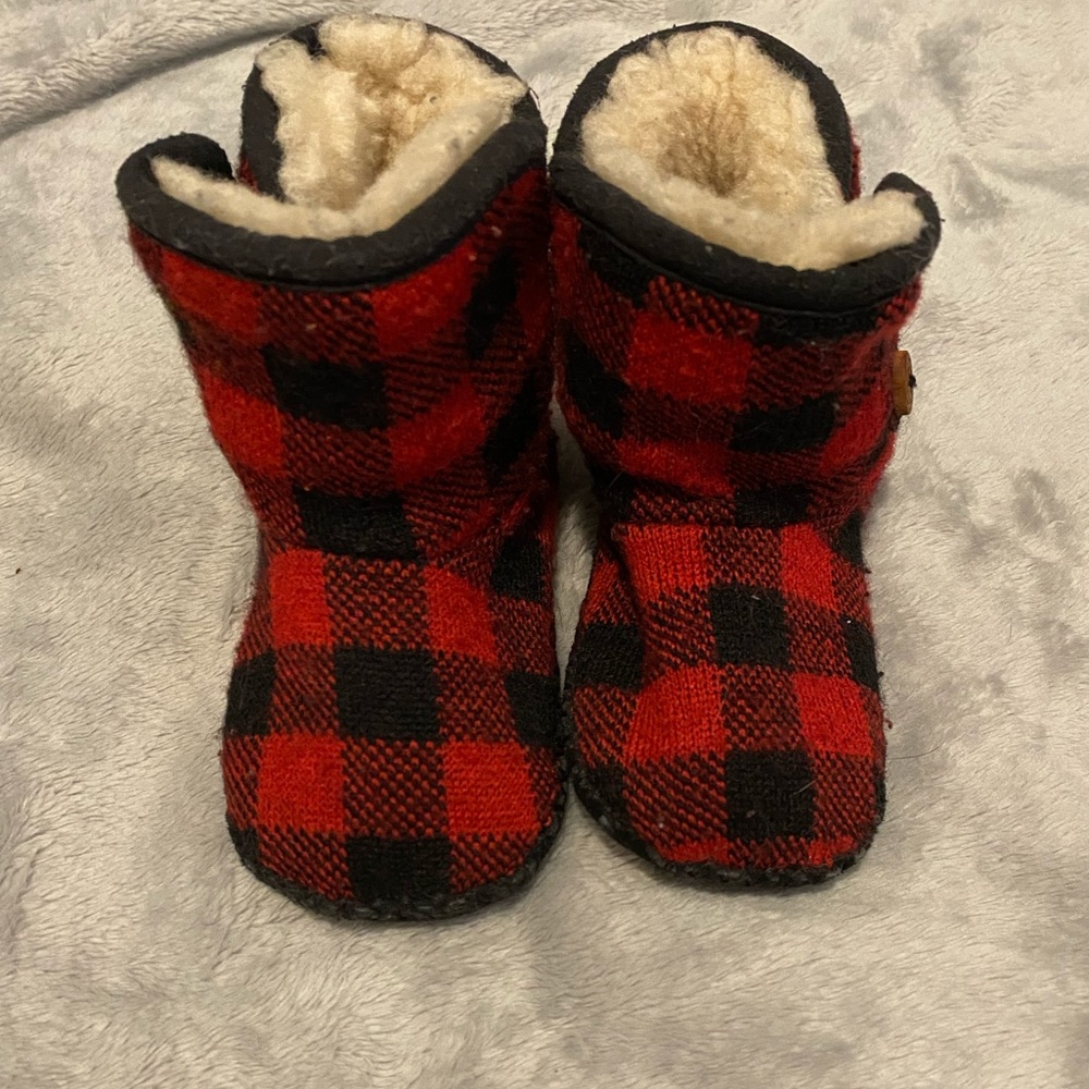 buffalo plaid baby uggs